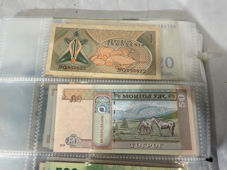 #40310-•-foreign-currency-bank-notes-image-174