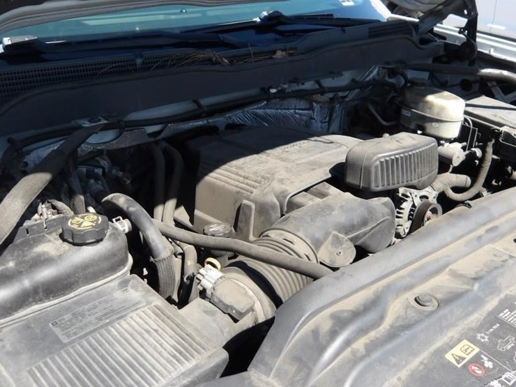 2015-chevrolet-2500hd-image-13