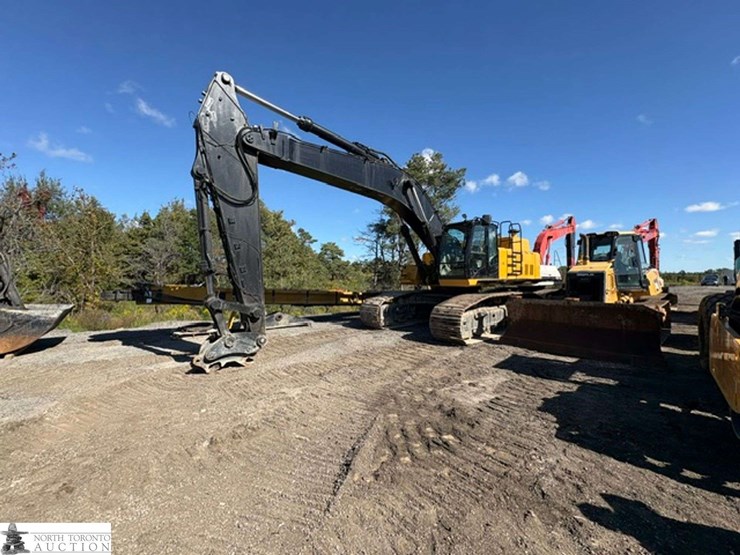 2010-john-deere-450-image-1