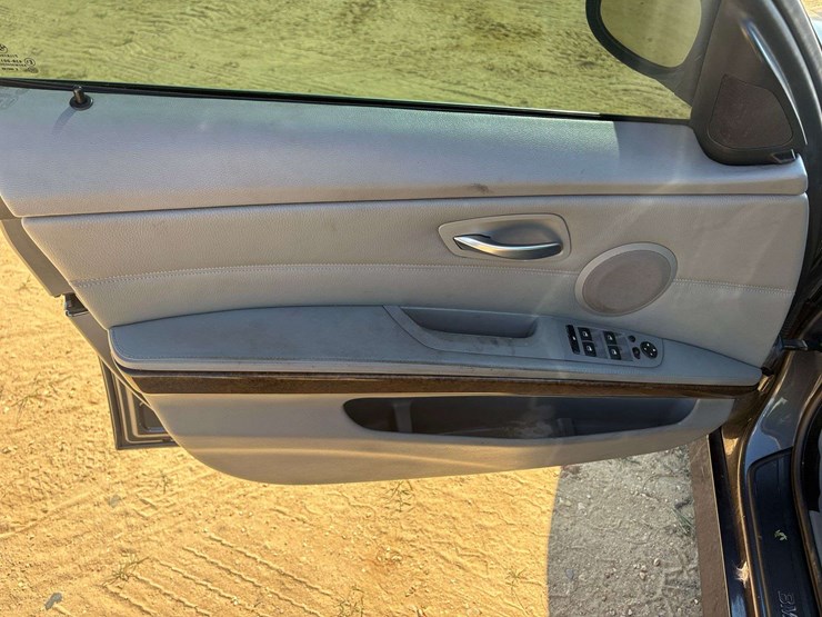 2007-bmw-335i-4-door-sedan-image-7
