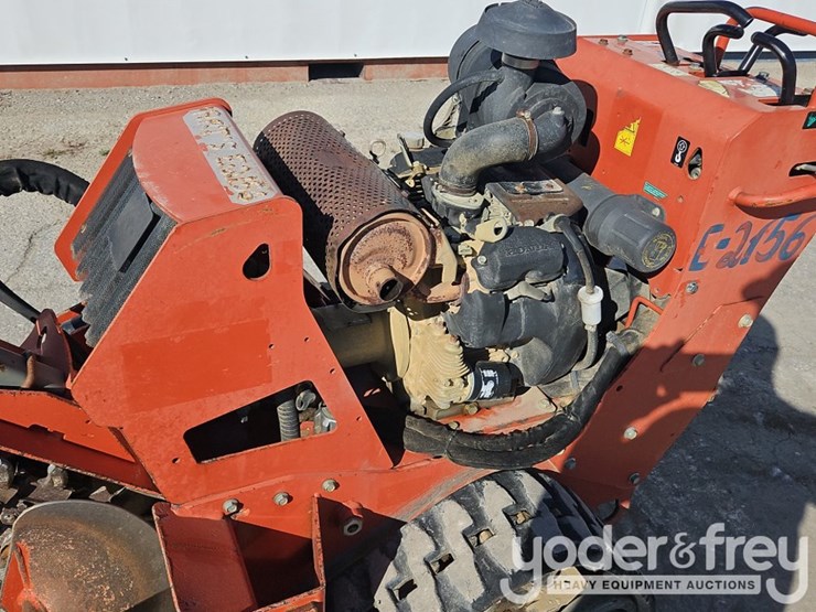 2016-ditch-witch-c24x-image-12