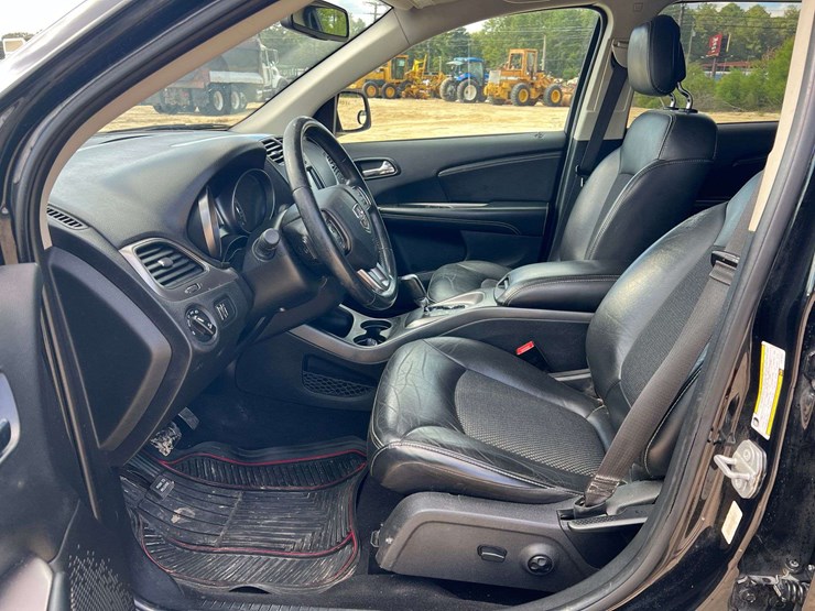 2018-dodge-journey-image-10