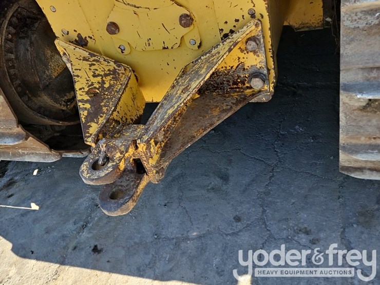 2015-komatsu-d61pxi-24-image-20