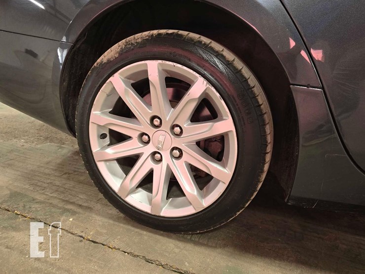 2016-cadillac-cts-image-21