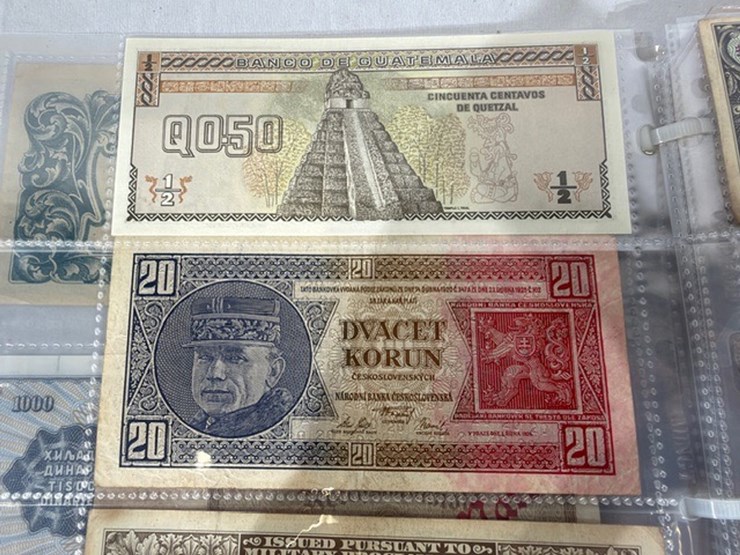 #40309-•-foreign-currency-bank-notes-image-17