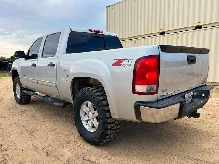 2012-gmc-sierra-1500-sle-image-2
