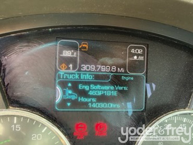 2017-kenworth-t880-image-14