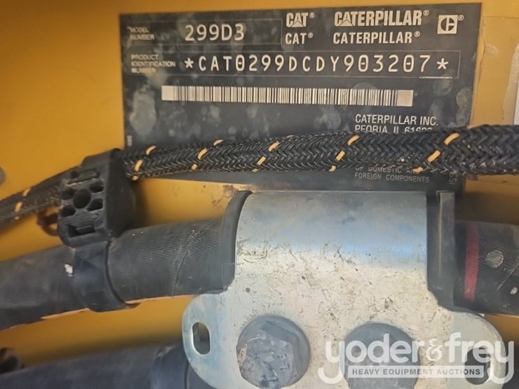 2021-caterpillar-299d3-image-35