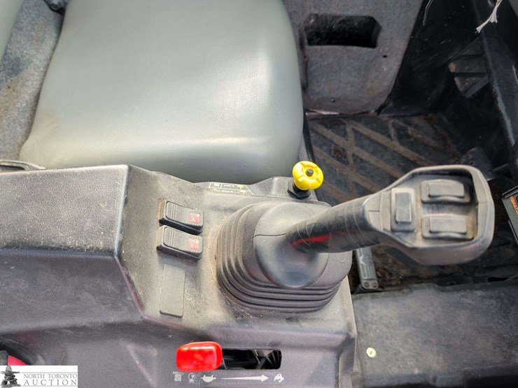 2015-polaris-brutus-hd-pto-image-37