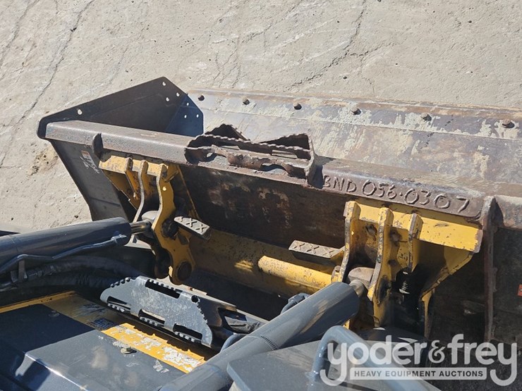 2019-deere-317g-image-14