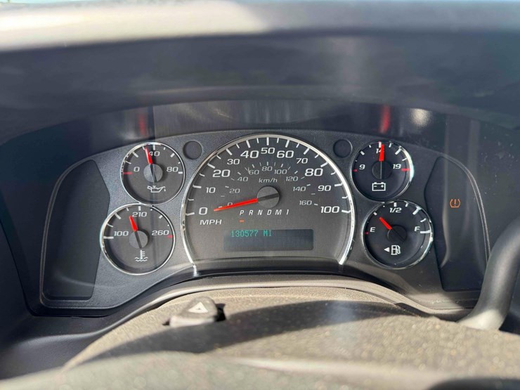 2010-chevrolet-cargo-van-image-20