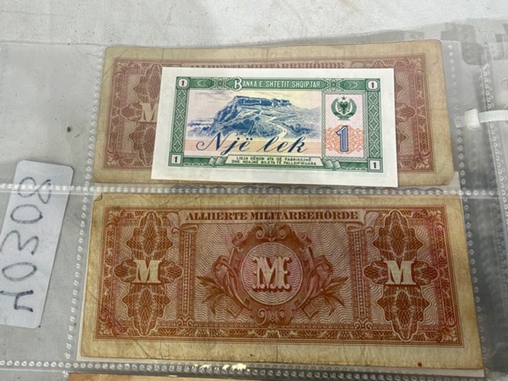 #40308-•-foreign-currency-bank-notes-image-9