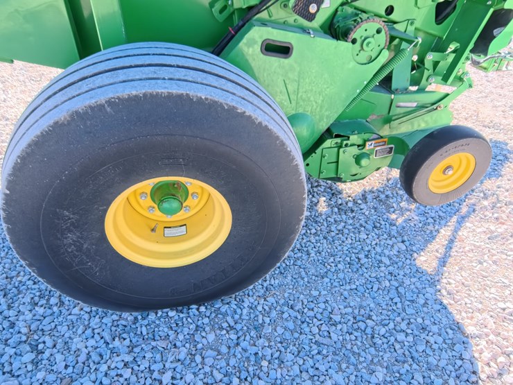 john-deere-569-premium-image-60