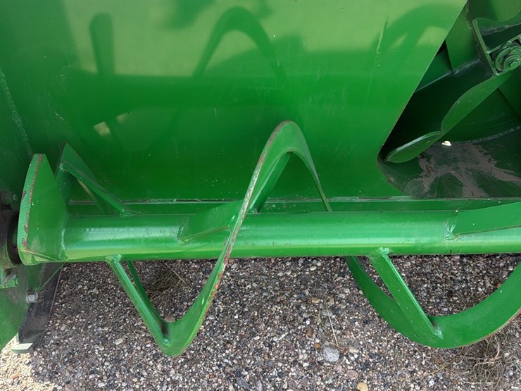 frontier-model-sb1174-like-absolutely-brand-new-3-point-snow-blower,-hydraulic-chute,-john-deere-jiffy-hitch,-none-nicer,-check-photos-image-21