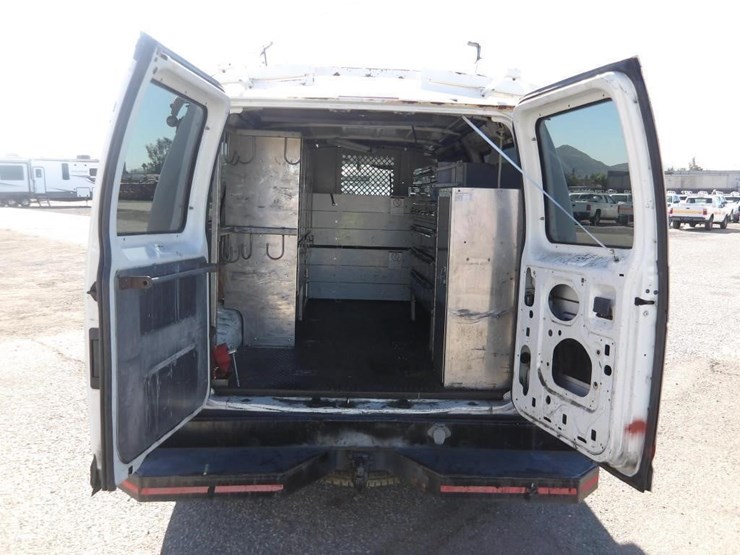 1998-ford-e350-image-13