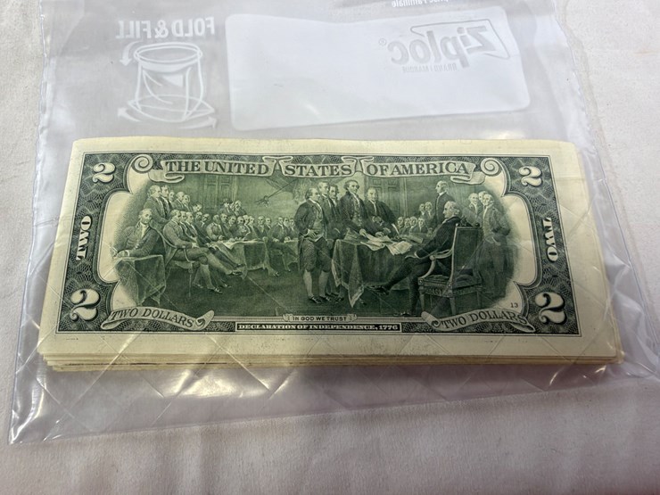#40129-•-(40)-2017-uncirculated-two-dollar-bills-image-7