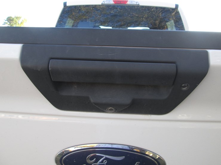2017-ford-f150-image-8