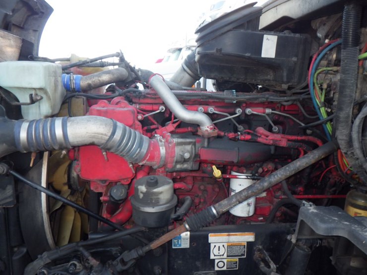 2015-peterbilt-579-image-23