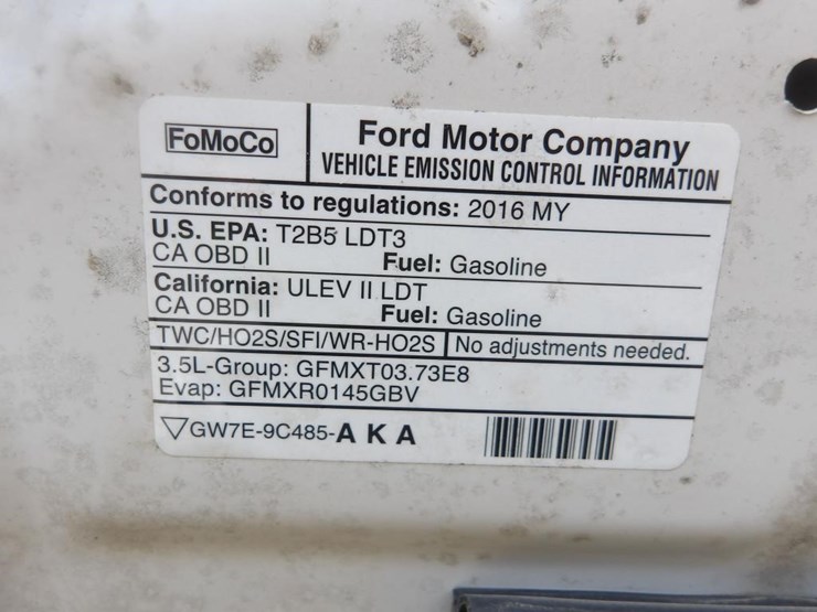 2016-ford-explorer-image-10