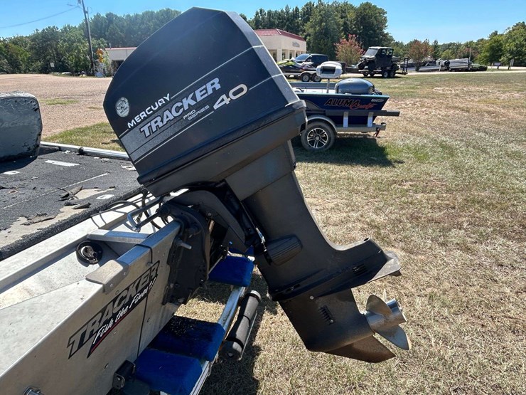 1994-bass-tracker-tx17-aluminum-bass-boat-w/-40-hp-mercury-&-trailer-image-16