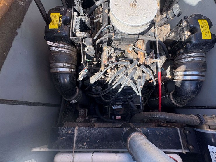 2000-tige-24v-ski-boat-w/-trailer-image-18