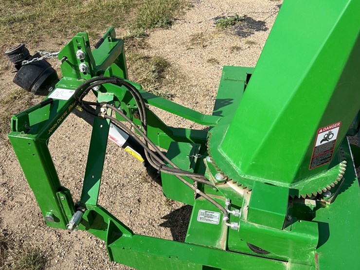 frontier-model-sb1174-like-absolutely-brand-new-3-point-snow-blower,-hydraulic-chute,-john-deere-jiffy-hitch,-none-nicer,-check-photos-image-11