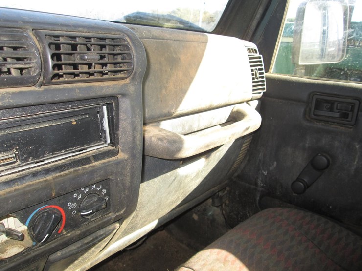 2000-jeep-wrangler-image-25