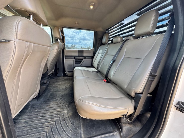 2020-ford-f250-xl-image-12