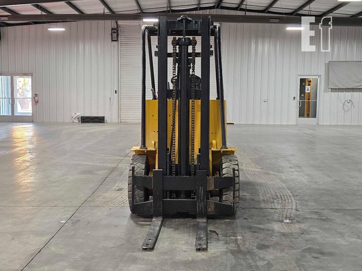 caterpillar-forklift-3681-image-7