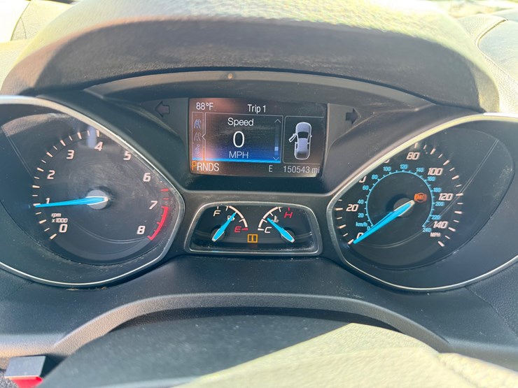 2015-ford-escape-image-16