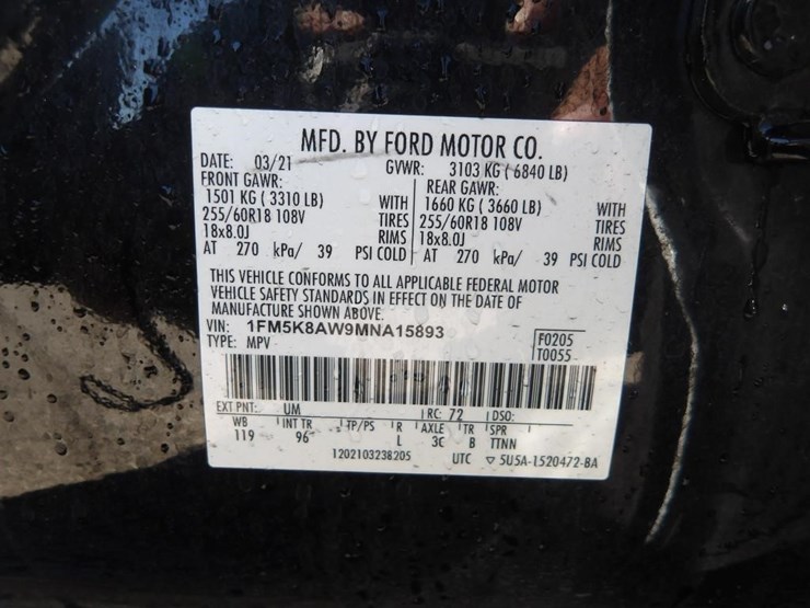 2021-ford-explorer-image-23