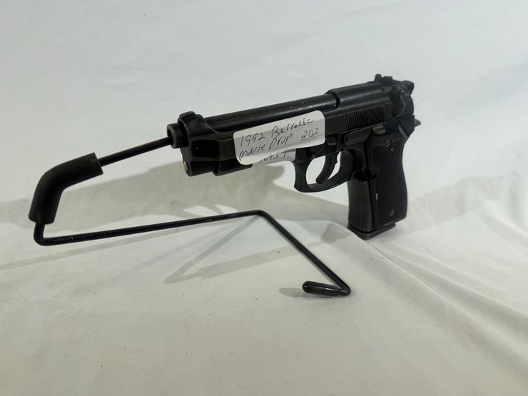 #40139-•-1992-berretta-movie-prop-pistol-image-2