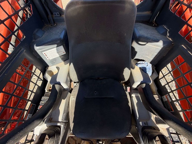 2019-kubota-svl75-2-image-12