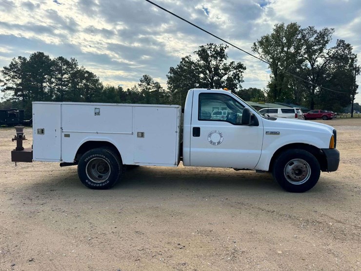 2006-ford-f350-image-6