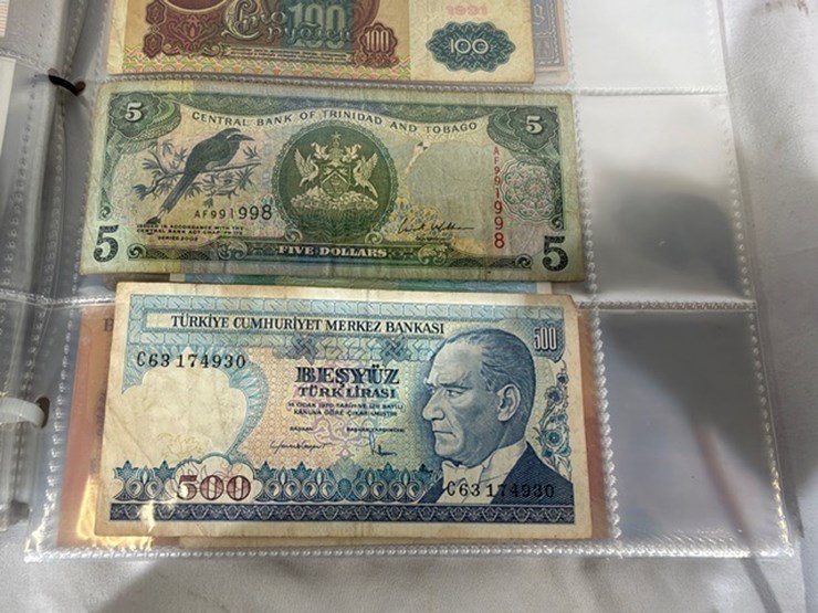 #40310-•-foreign-currency-bank-notes-image-141