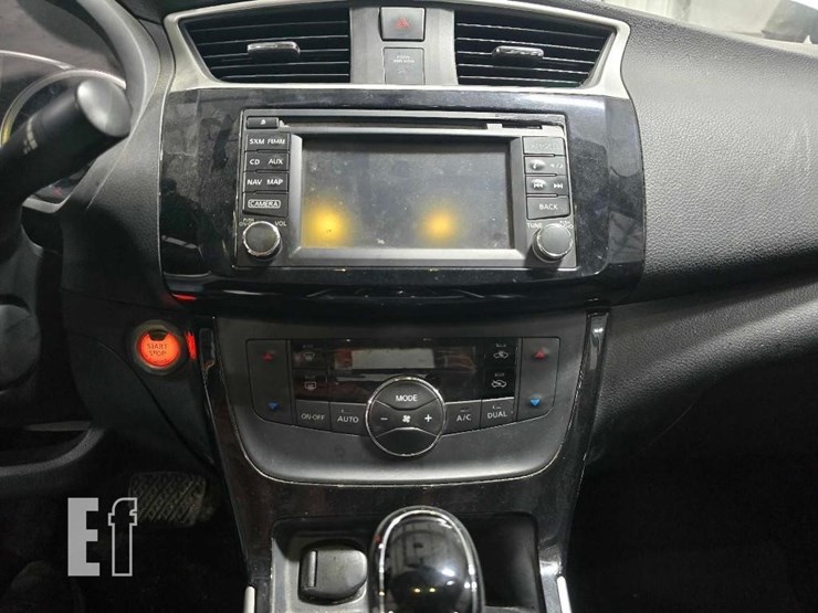 2017-nissan-sentra-image-14