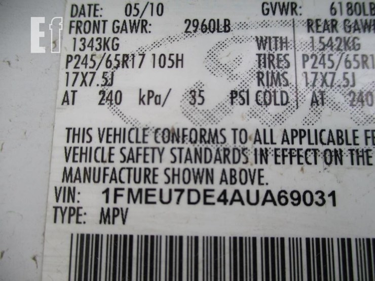 2010-ford-explorer-xlt-image-18