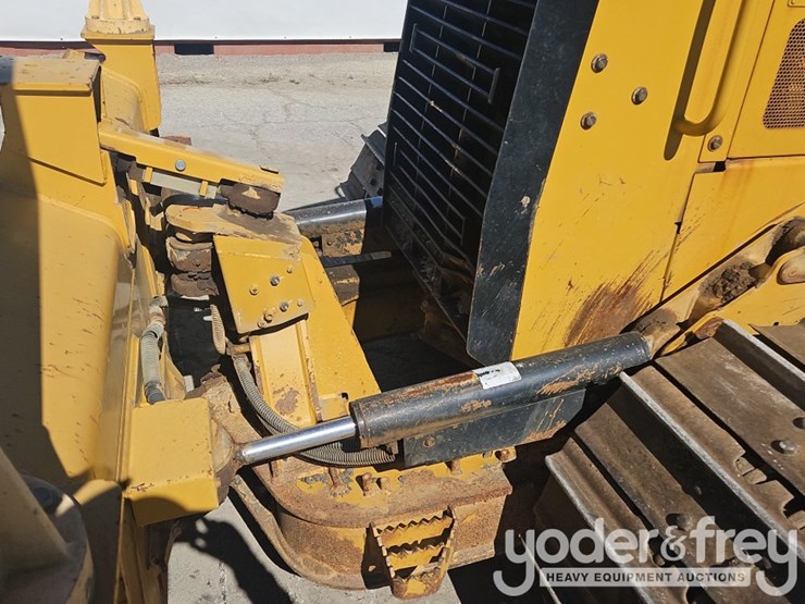 2018-caterpillar-d5k-image-10