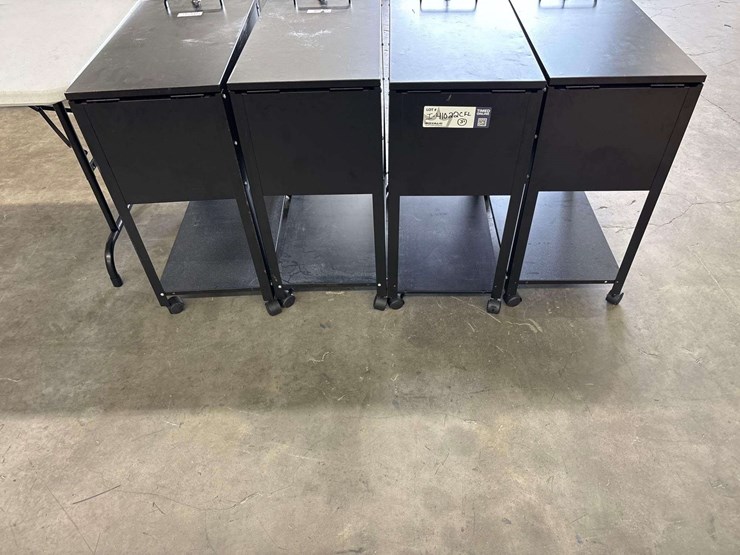 locking-carts-image-3