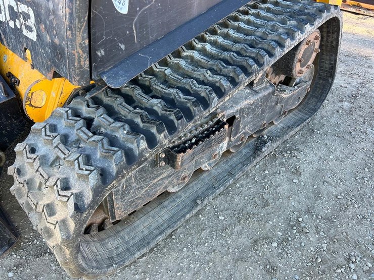 2019-jcb-270t-image-12