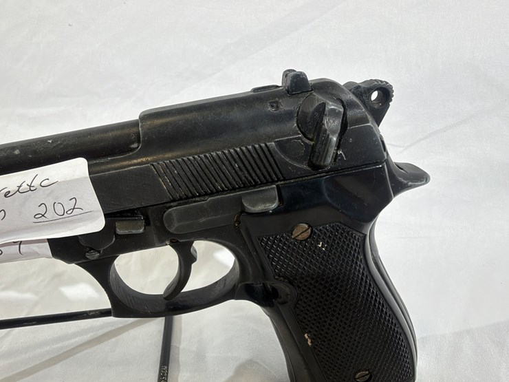 #40139-•-1992-berretta-movie-prop-pistol-image-5