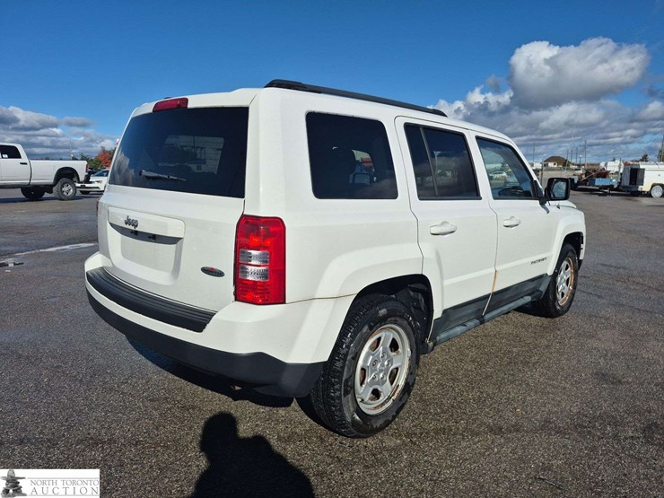 2011-jeep-patriot-image-5