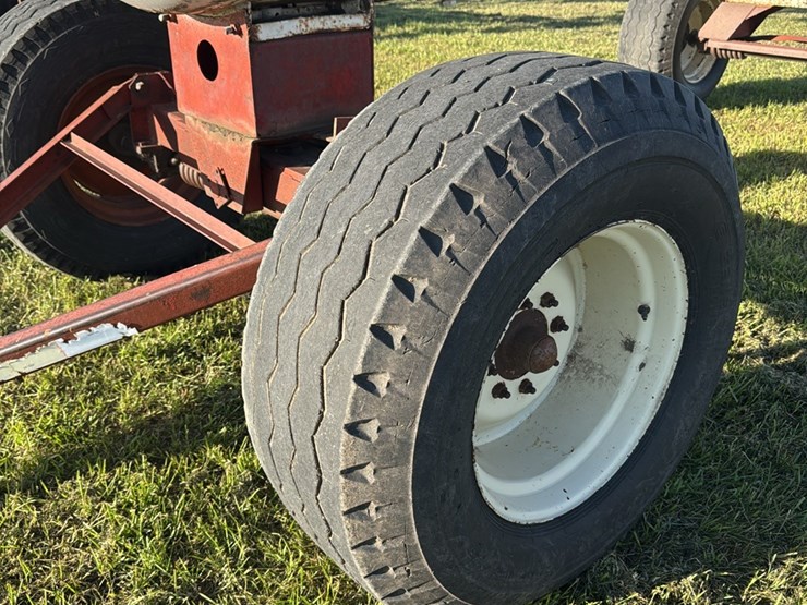 11-6-1450-gallon-nh3-tank,-16.5---22.5-tires-image-5