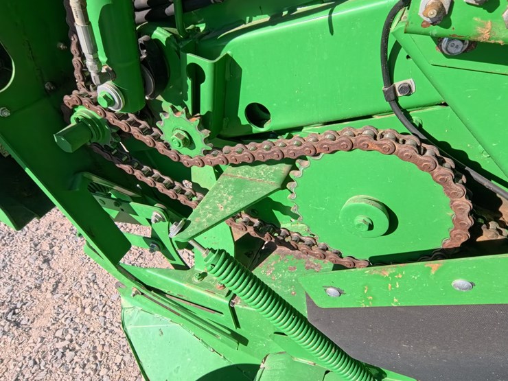 john-deere-569-premium-image-33