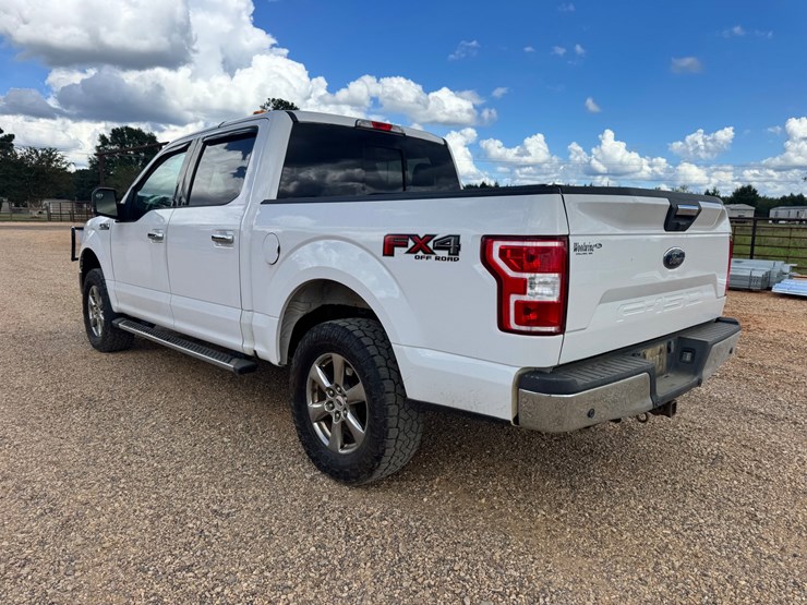 2020-ford-f150-xlt-image-3