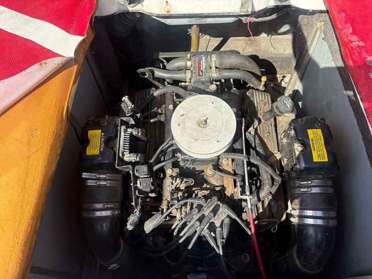 2000-tige-24v-ski-boat-w/-trailer-image-17