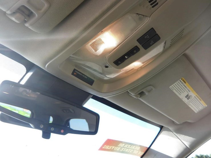 2015-chevrolet-equinox-image-25