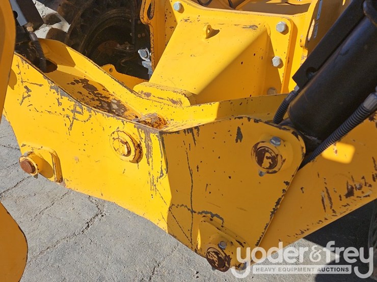 2019-jcb-510-56-image-16