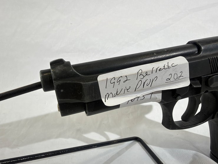 #40139-•-1992-berretta-movie-prop-pistol-image-3