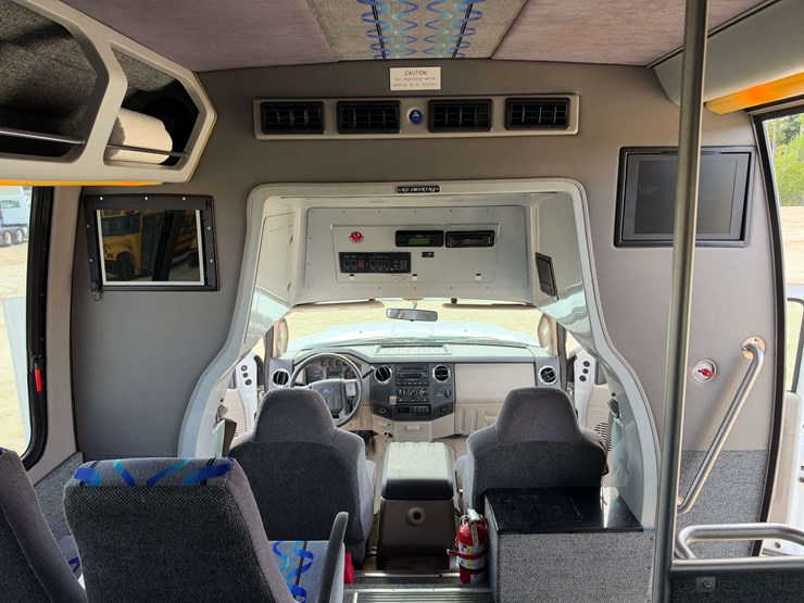 2008-ford-f550-image-20